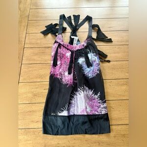 DVF, Diane Von Furstenberg Tiora Silk Fireworks Top, Size 4